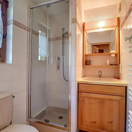 Apartment - Familial Pour 6 Pers Avec 2 Et Balcon - Fr-1-818-16 La Clusaz